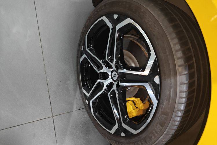 小米汽车 小米SU7 2024款 四驱超长续航高阶智驾Max版车身外观6008