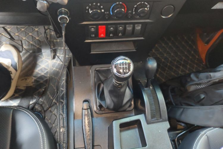 BAW北汽制造 212经典 2023款 狙击手 2.4T 手动轻装款中控内饰18