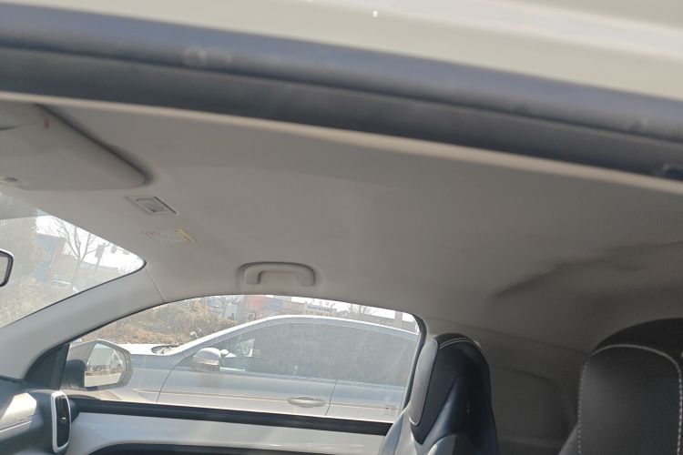 荣威 科莱威CLEVER 2022款 311km元气啵啵版中控内饰22