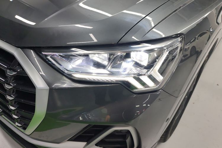 奥迪Q3 2023款 35 TFSI 时尚动感型（1.5T）局部细节36