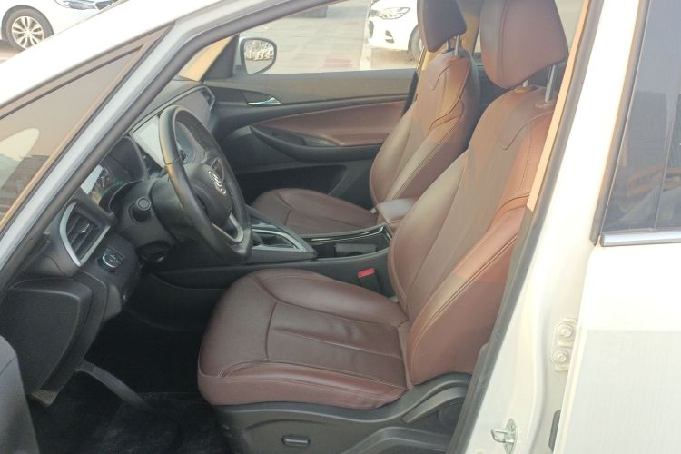 别克GL6 2019款 18T 6座互联豪华型 国VI中控内饰19