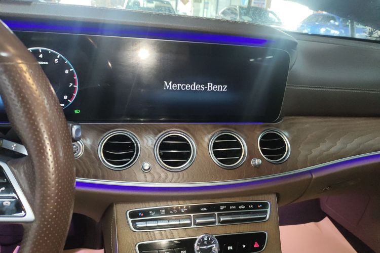 奔驰E级 2021款 改款 E 300 L 时尚型局部细节16