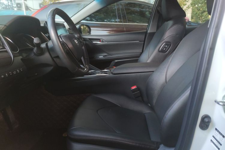 丰田 凯美瑞 2021款 双擎 2.5HGVP 领先版局部细节19