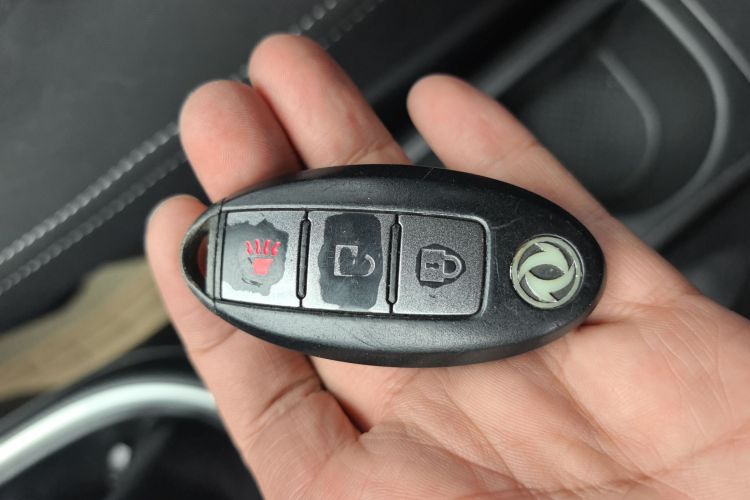 东风风度MX6 2015款 2.0L 手动两驱领航版中控内饰11