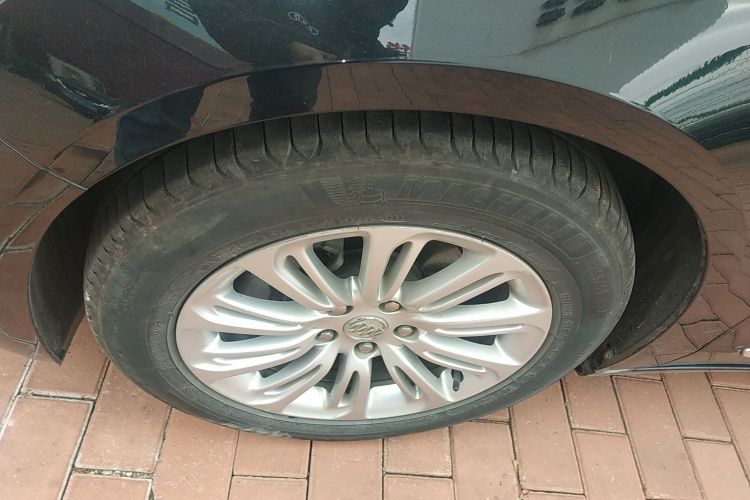 别克 君越 2016款 20T 精英型车身外观6002