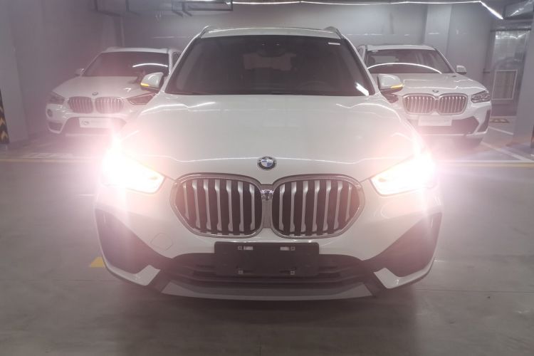 宝马X1 2022款 sDrive25Li 领先型车身外观2