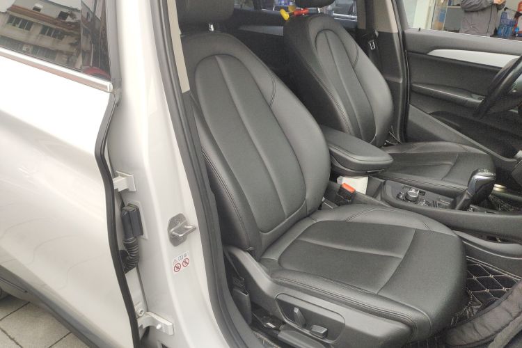 宝马X1 2018款 sDrive20Li 领先型局部细节41