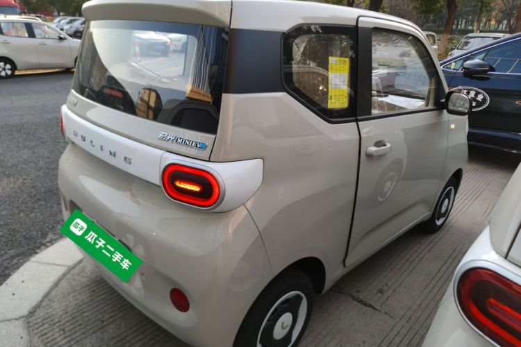 五菱汽车 宏光MINIEV 2024款 第三代 215km 青春版车身外观7