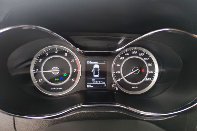 宝骏560 2016款 1.8L 手动精英型中控内饰14