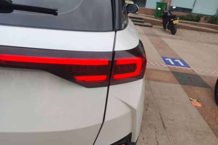 奔腾T77 2021款 PRO 280 TID 定制版车身外观9