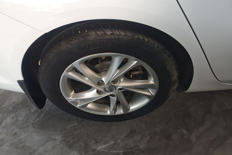 别克 君威 2020款 552T 豪华型车身外观56