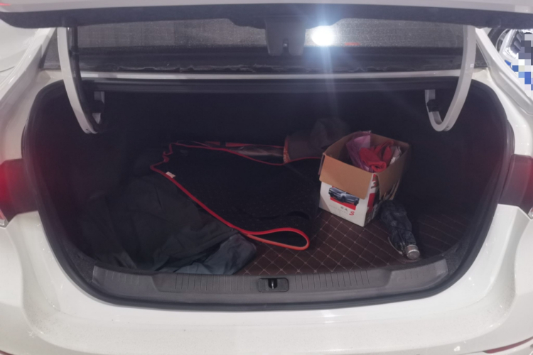 别克 英朗 2021款 典范 1.5L 自动精英型中控内饰23