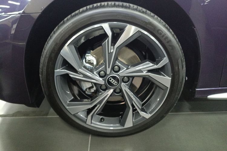 奥迪A3 2025款 Sportback 35TFSI 飞驰尊享型车身外观6007