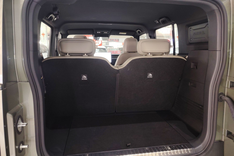 奇瑞iCAR V23 2025款 501四驱智驾版机舱底盘23