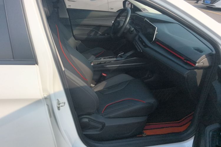 吉利汽车 2024款 缤瑞COOL 1.5T DCT龙腾版局部细节41