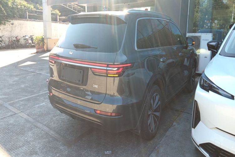 理想汽车 理想ONE 2021款 增程6座版车身外观6005
