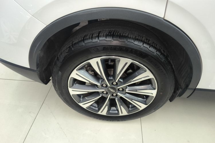 林肯 冒险家 2022款 2.0T 两驱尊雅版车身外观6008