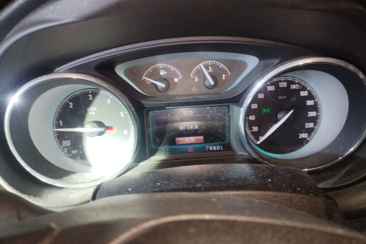 别克 昂科威 2016款 20T 两驱精英型局部细节14