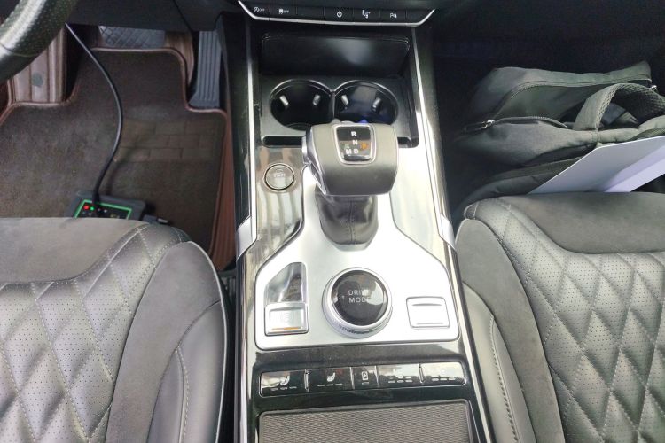 红旗HS5 2019款 2.0T 智联旗享版局部细节18