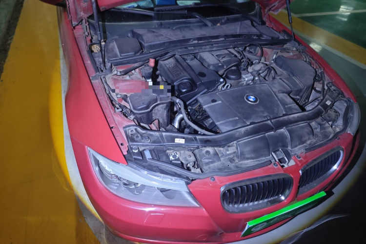 宝马3系 2011款 320i 时尚型局部细节9006