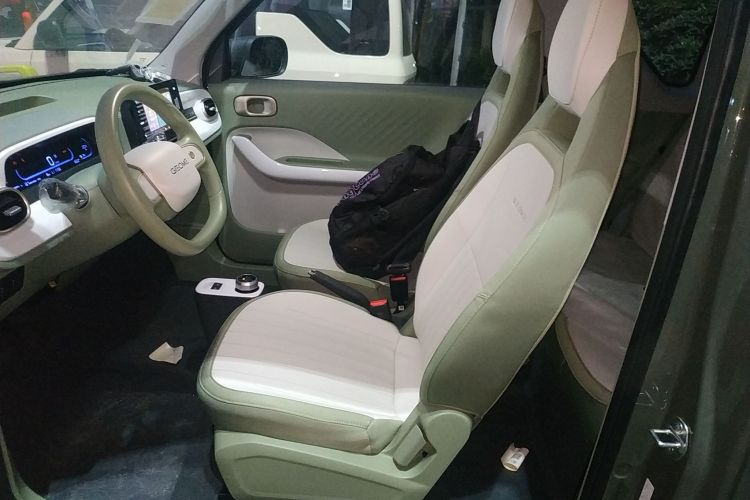 吉利银河 2025款 210km 熊猫骑士局部细节19