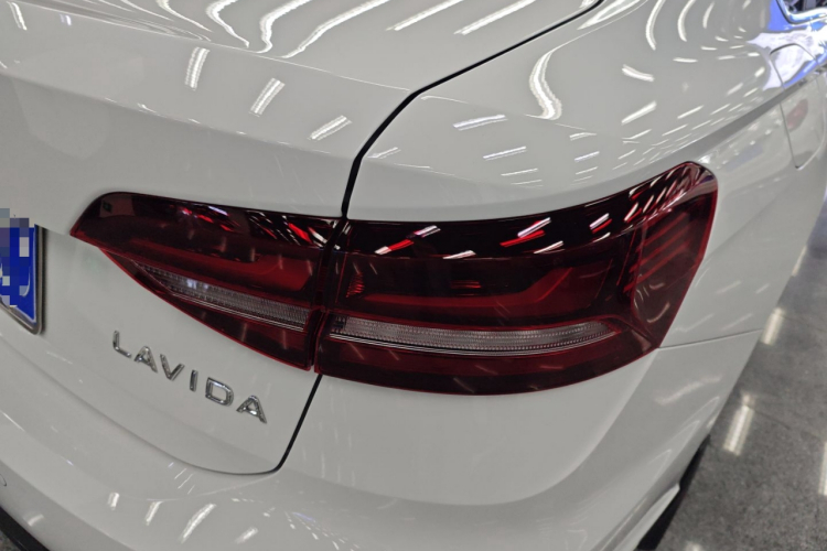 大众 朗逸 2024款 1.5L 自动星空五百万版车身外观9