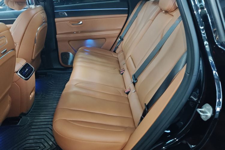 鸿蒙智行 问界M7 2024款 1.5T 智驾四驱Ultra版 5座中控内饰7004