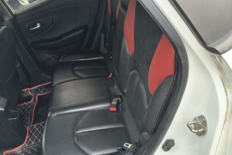 纳智捷 U5 SUV 2017款 1.6L 手动骑士版中控内饰21