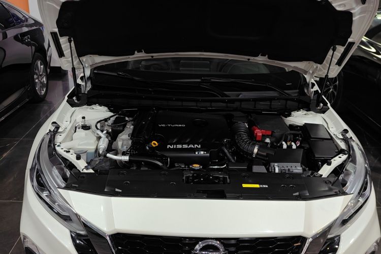 日产 天籁 2021款 2.0T XL 智进版机舱底盘24