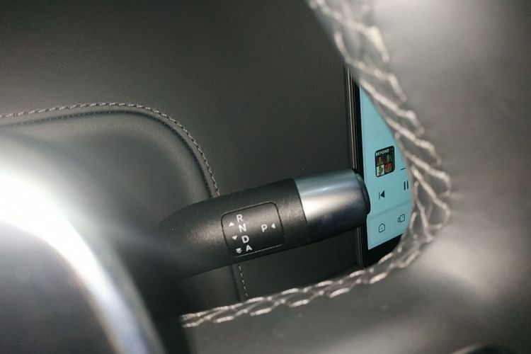 理想汽车 理想L9 2024款 Ultra局部细节18