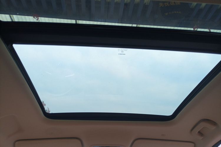 鸿蒙智行 问界M7 2022款 1.5T 四驱旗舰版中控内饰22