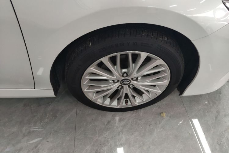 丰田 凯美瑞 2018款 2.5G 豪华版车身外观10