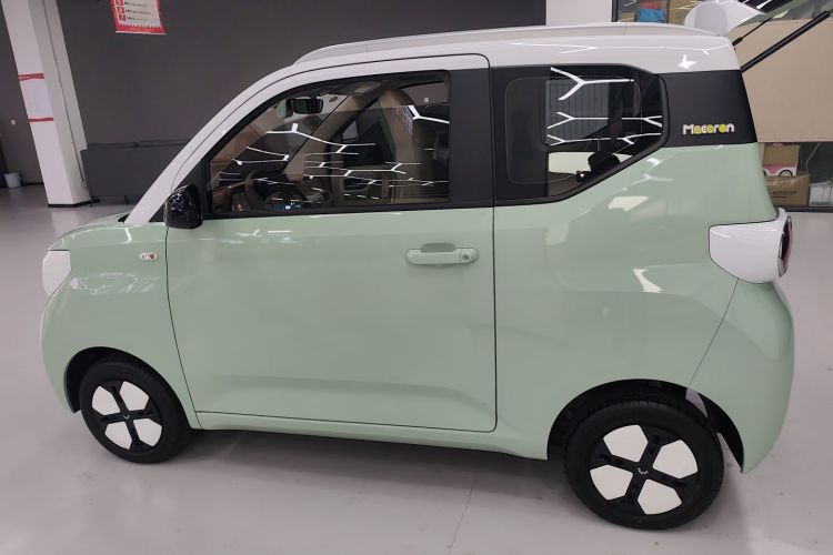 五菱汽车 宏光MINIEV 2024款 第三代 215km 进阶版车身外观4