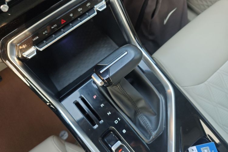 五菱汽车 五菱星辰 2021款 1.5T CVT星曜版局部细节18