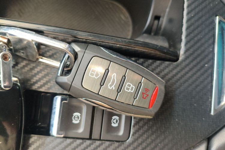 哈弗H6 2021款 第三代 1.5T 自动两驱Max中控内饰7001