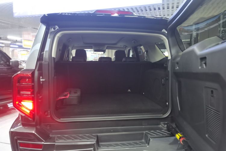 坦克400新能源 2024款 Hi4-T 越野版机舱底盘23