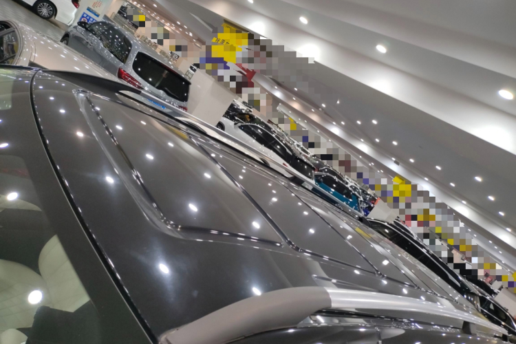 奔驰 威霆 2021款 2.0T 精英版 7座局部细节57