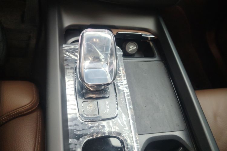 沃尔沃XC60 2024款 B5 四驱智远豪华版中控内饰18