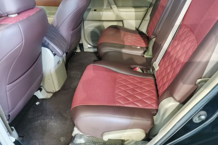 丰田 汉兰达 2012款 2.7L 两驱7座精英版中控内饰21