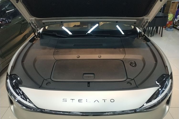 鸿蒙智行 享界S9 2024款 纯电 Ultra 四驱旗舰版机舱底盘24