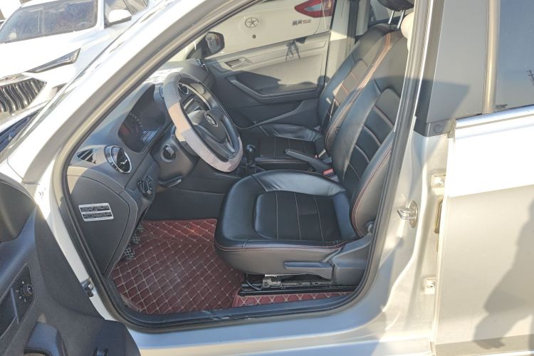 大众 捷达 2017款 1.4L 手动时尚型中控内饰19