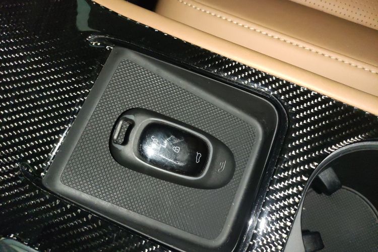 理想汽车 理想ONE 2020款 增程6座版中控内饰7001