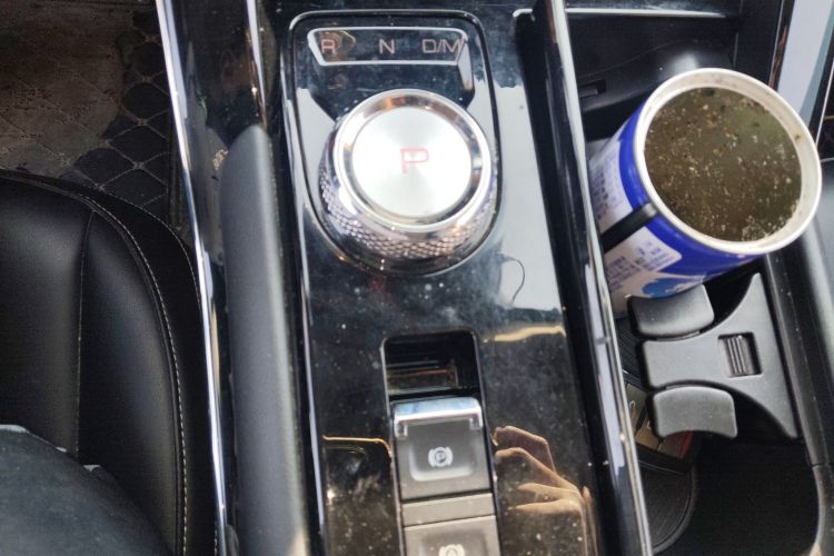 哈弗H6 2021款 第三代 1.5T 自动两驱Max中控内饰18