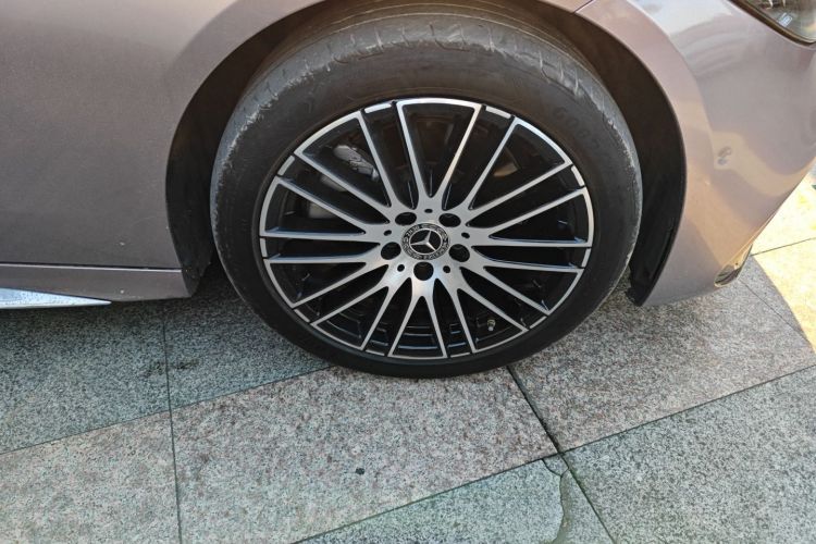 奔驰C级 2022款 改款 C 260 L 运动版车身外观10