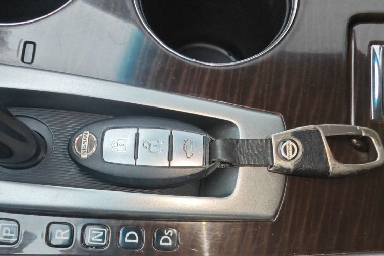 日产 天籁 2013款 2.0L XL舒适版中控内饰11