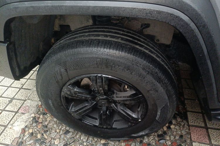 坦克300 2023款 越野版 2.0T 征服者车身外观6007