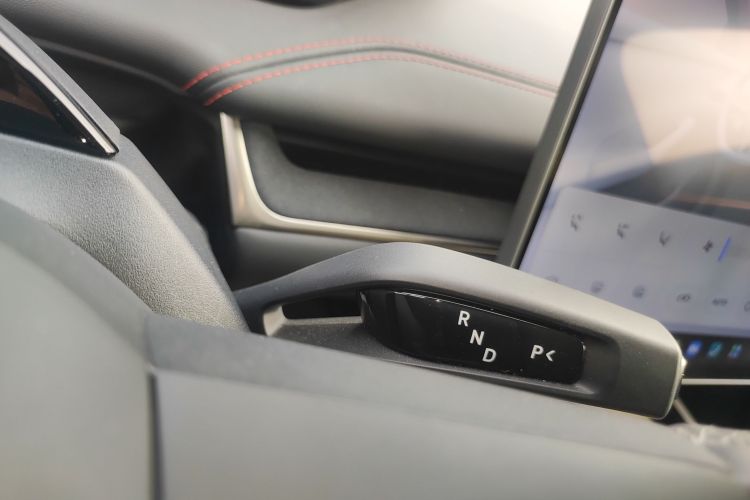 小米汽车 小米SU7 2024款 四驱超长续航高阶智驾Max版中控内饰18