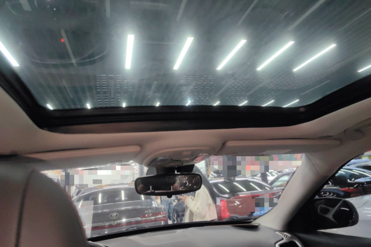 Jeep 指南者 2020款 220T 自动领先版局部细节22