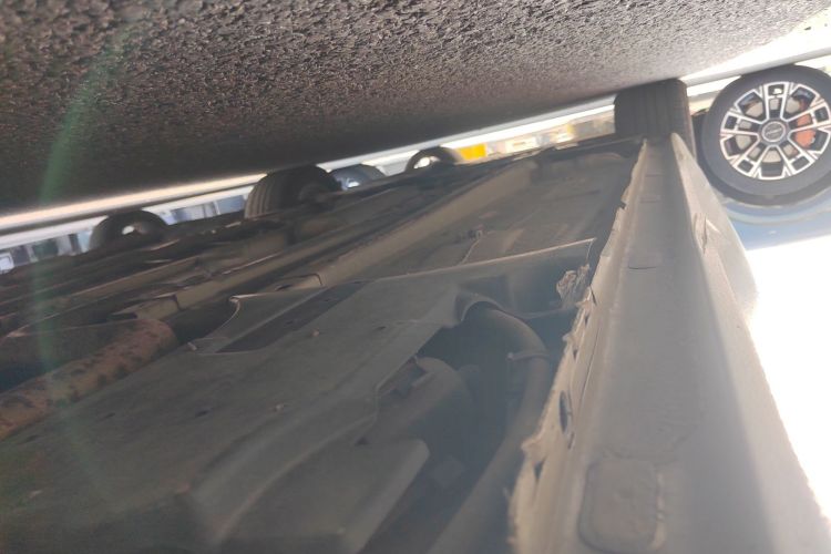 标致308 2019款 230THP 自动豪华版 国V局部细节9002