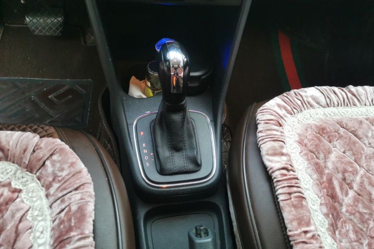 大众 Polo 2014款 1.4L 自动舒适版中控内饰18